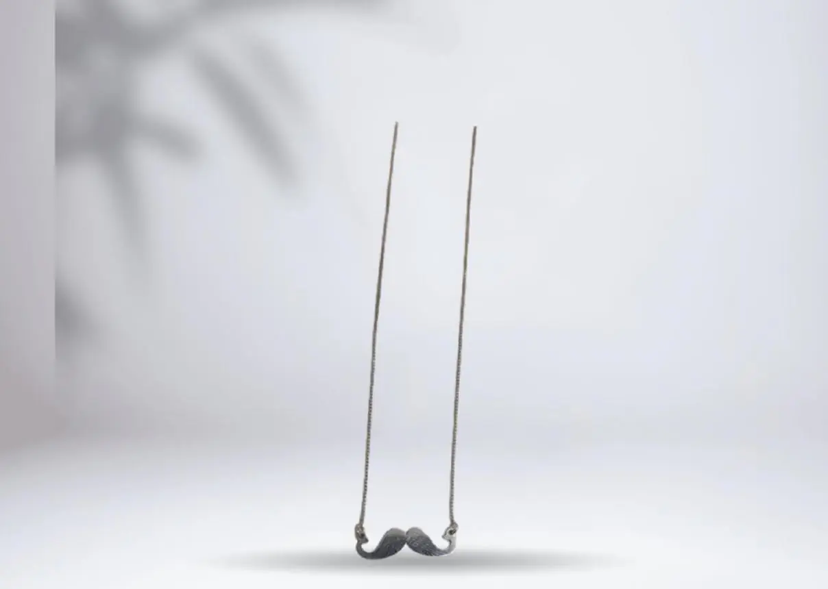 Corrente Pingente Bigode