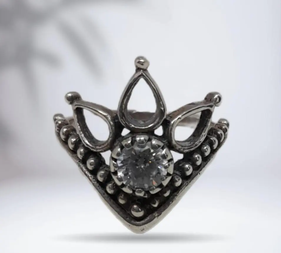 Anel de Lotus com Zirconia