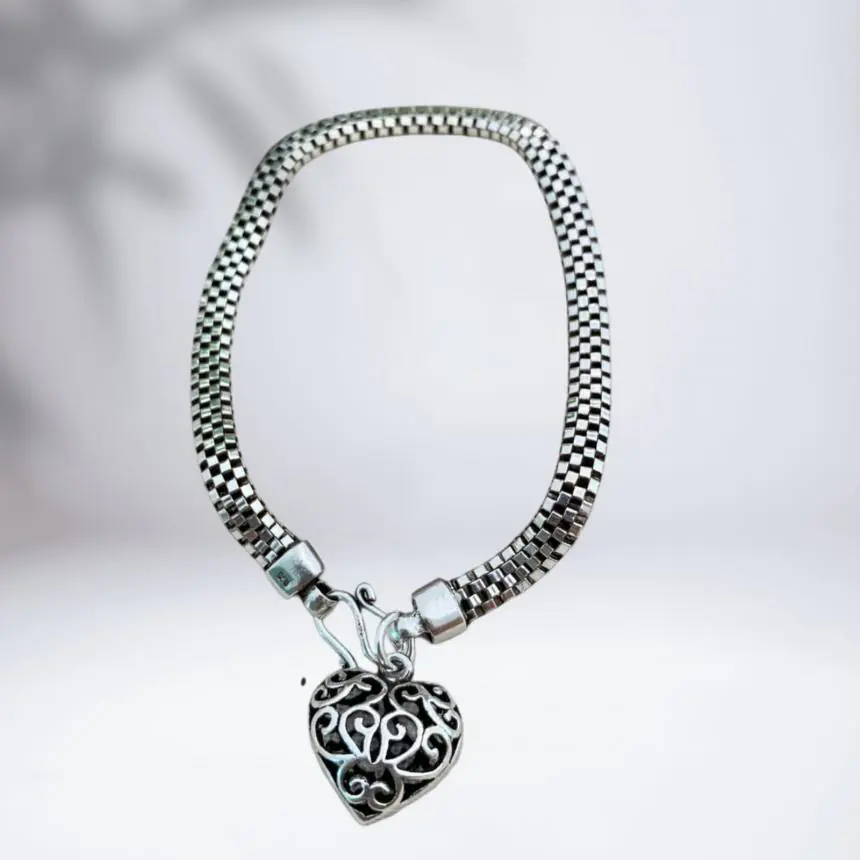 Pulseira Pipoca Achatada com Pingente Coração Prata Bali