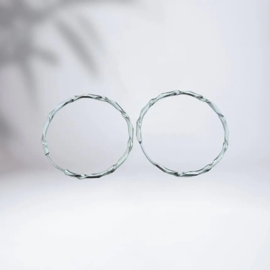 Brinco Argola Torcida 4mm