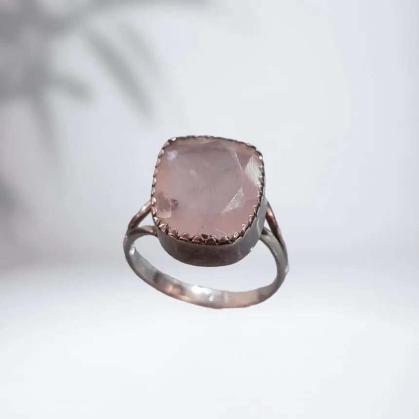 Anel Pedra Quartzo rosa Irregular