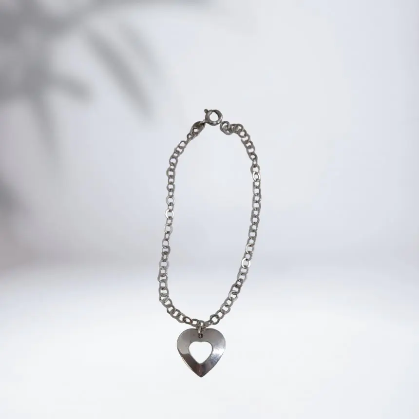 Pulseira coração vazado