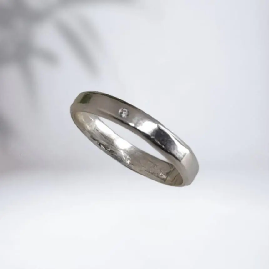 Aliança reta com ponto luz zirconia 1,8mm