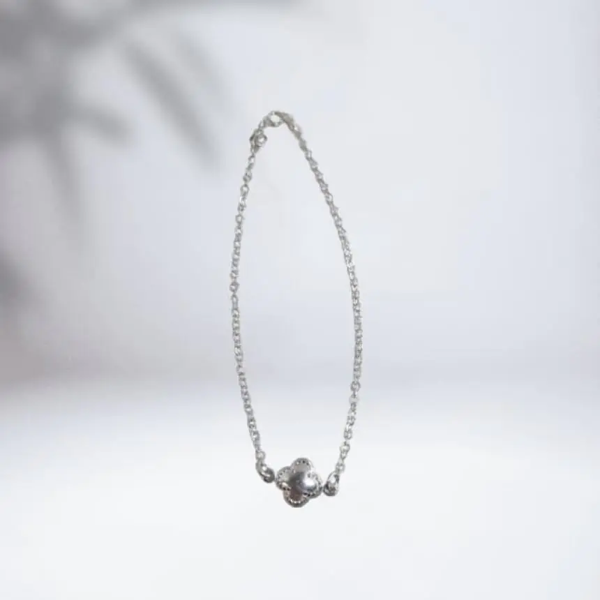 Pulseira trevo cheio