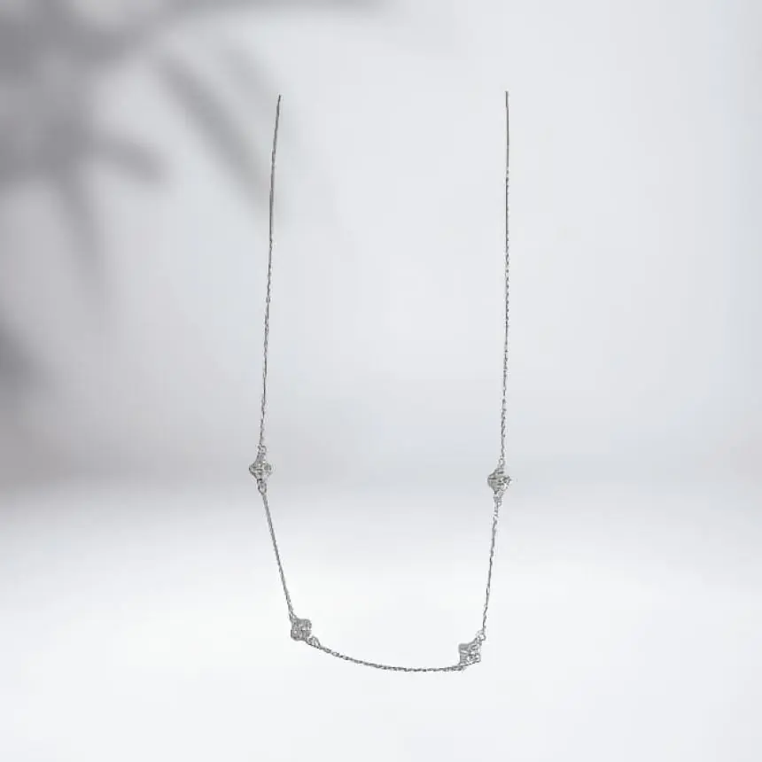 Colar mini trevos zirconia