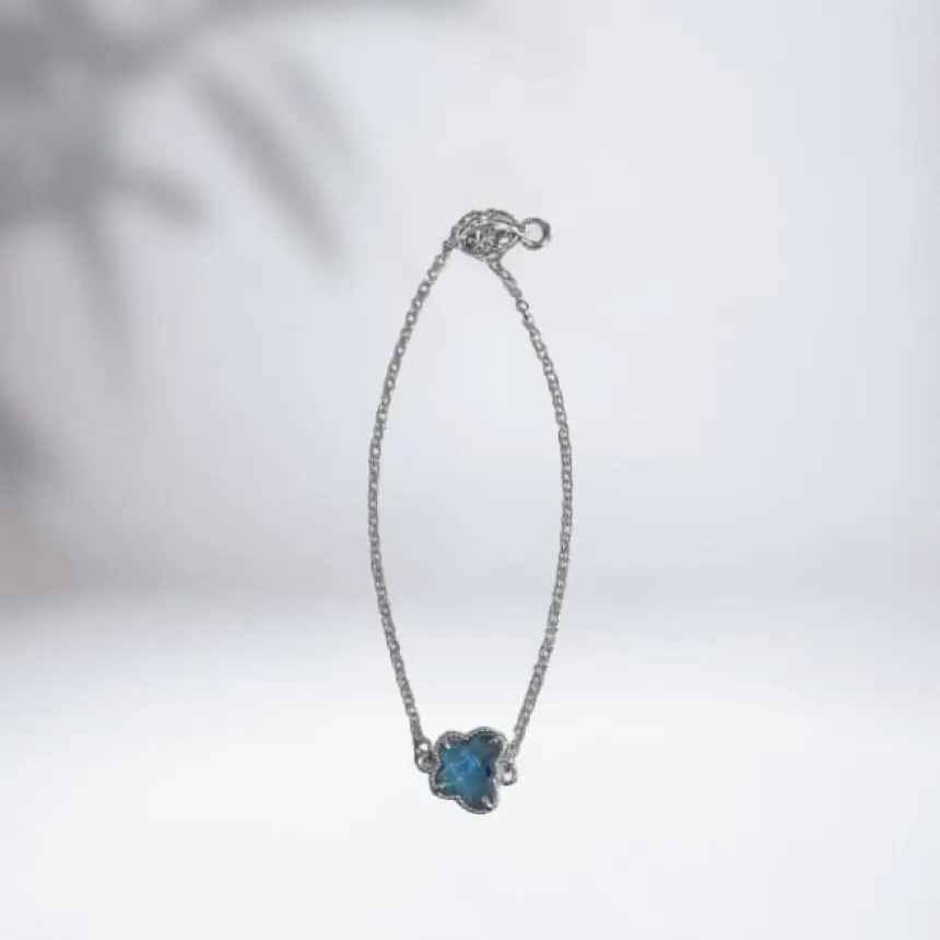 Pulseira borboleta cristal azul claro