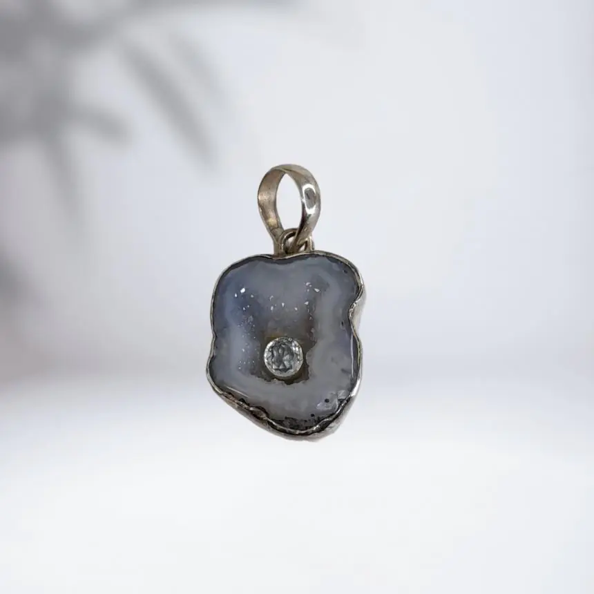 Pingente pedra Dutra com topazio azul