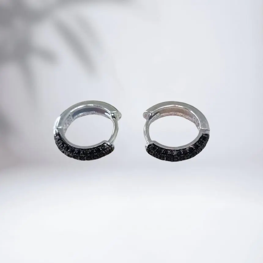Brinco click zirconia negra M
