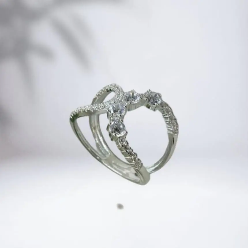 Anel encontro microzirconia cravejada