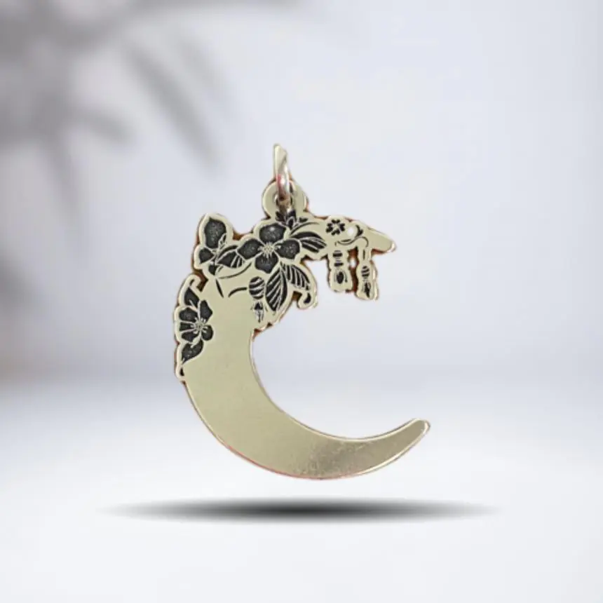 Pingente meia lua florida