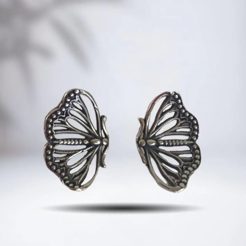 Brinco mariposa  vazada