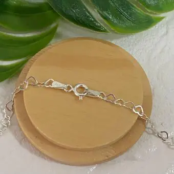 Colar corações vazados entrelaçados