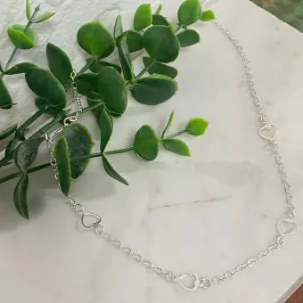 Choker 5 corações vazados