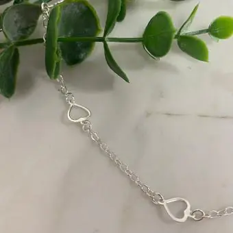 Choker 5 corações vazados