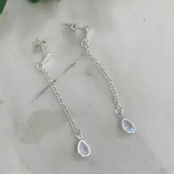 Brinco pino corrente gota zircônia