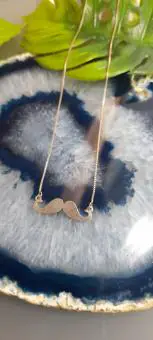 Corrente Pingente Bigode