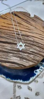 Colar Estrela de Davi Madrepérola