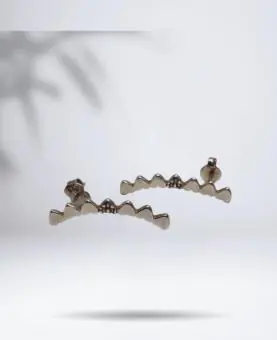 Brinco Corações Cravejados estilo Earcuff - Código 1437