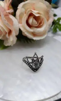 Anel de Lotus com Zirconia
