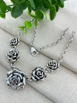 Colar Flores Eletroformação