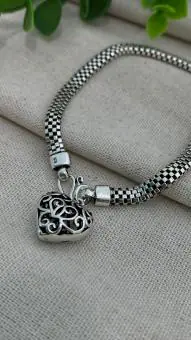 Pulseira Pipoca Achatada com Pingente Coração Prata Bali