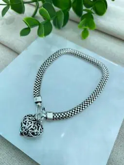Pulseira Pipoca Achatada com Pingente Coração Prata Bali