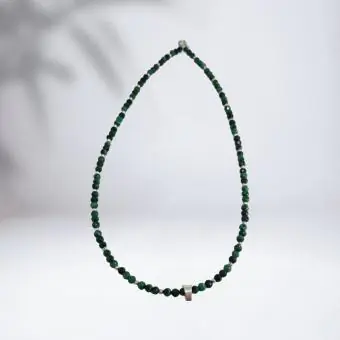 Colar Pedras Naturais em Tons de Verde