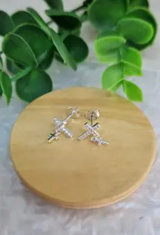 Brinco Cruz Dupla Pingente