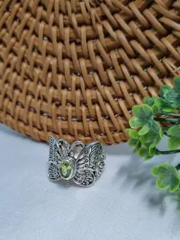 Anel Bali borboleta com Pedra Peridoto