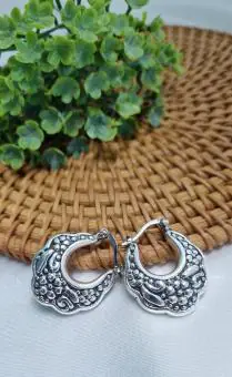 Brinco argola Floral Eletroformação