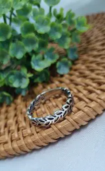 Anel Bali Aliança Mini Folhas