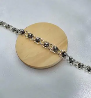 Pulseira Balines com Mini flores
