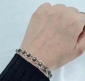 Pulseira Balines com Mini flores