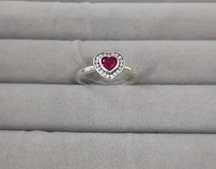 Anel Coração Zirconia Pink