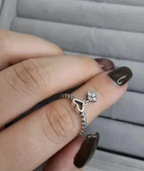 Anel coração vazado com trevo Zirconia