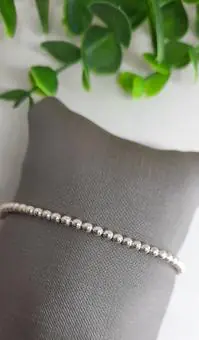 Pulseira bolinhas pequenas