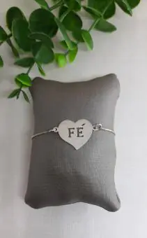 Pulseira coração vazado Fé