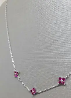 Colar 3 flores zircônias rosa