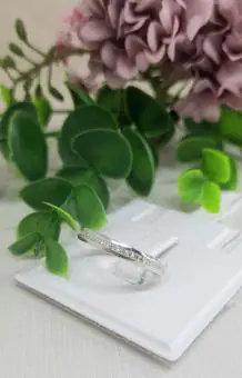 Aliança abaulada zirconias 3mm