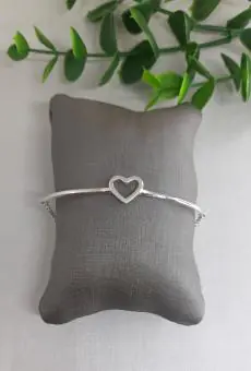 Pulseira aro coração vazado