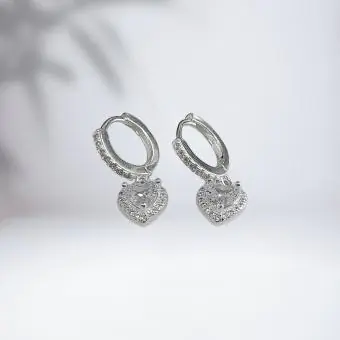 Brinco argolinha coração zirconias