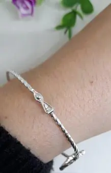 Pulseira aro torcido coração vazado