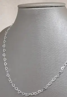 Choker corações intercalados vazado