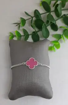 Pulseira trevo medio rosa bebe