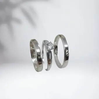 Conjunto alianças e solitario com zirconia central - Código 1714