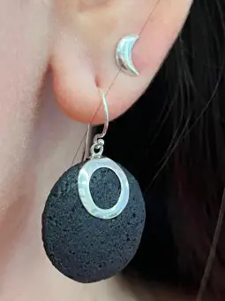 Conjunto pedra vulcânica brinco e pingente