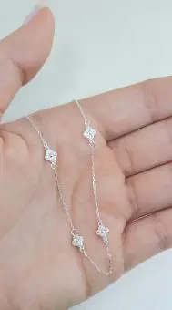 Colar mini trevos zirconia