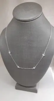 Colar mini trevos zirconia