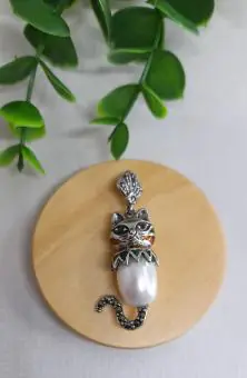 Pingente gato Murano com Madreperola
