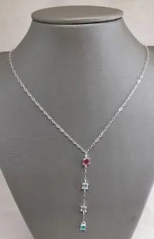 Colar estilo gravatinha zirconias coloridas